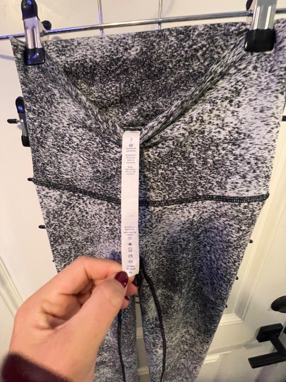 LULULEMON WUNDER UNDER PANT (Hi-Rise) Luon Spray Jacquard White Black - Picture 6 of 7